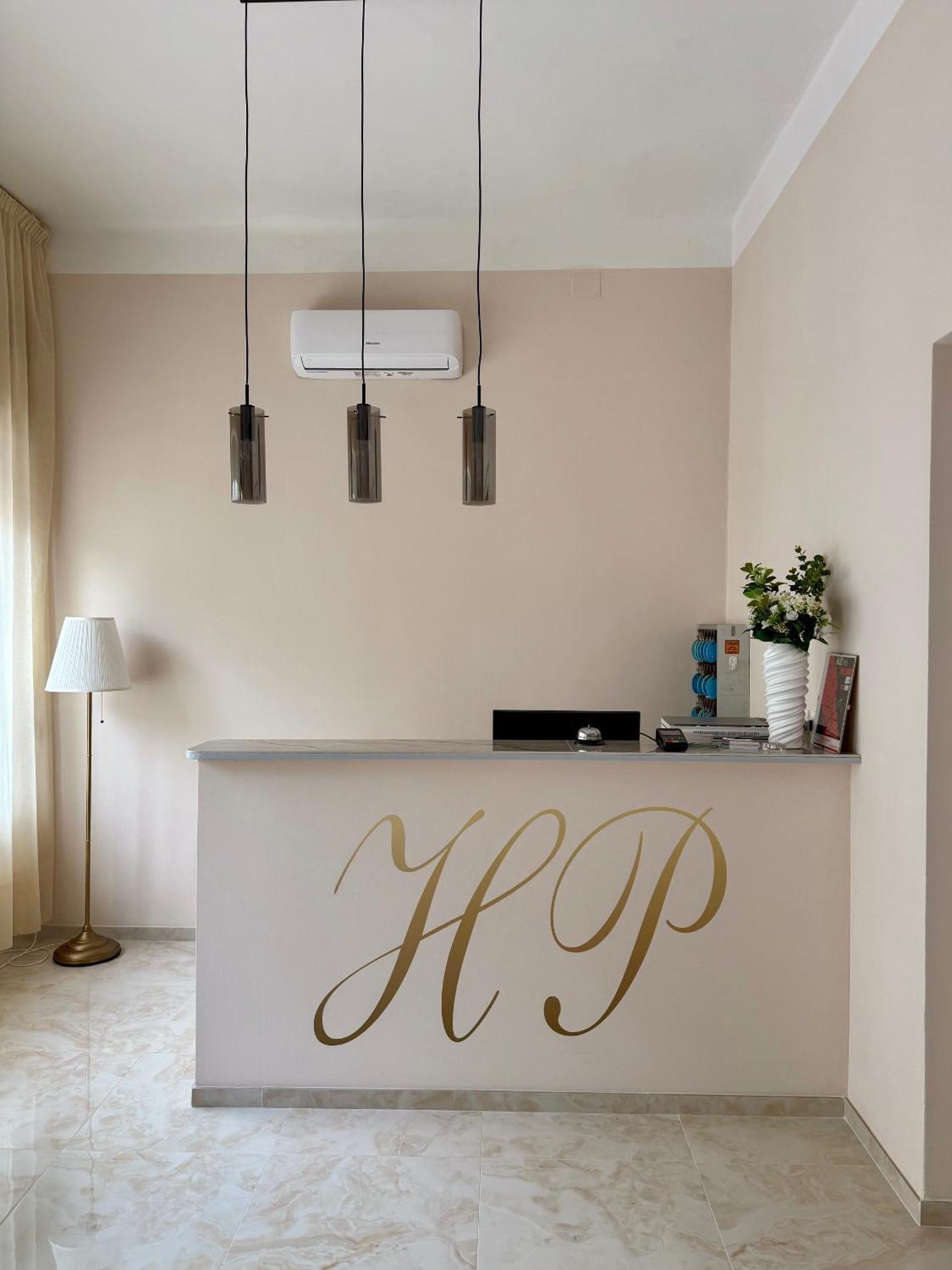 Hotel Pigalle Ріміні Екстер'єр фото